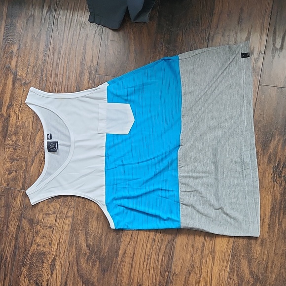 Lot of three men's tank tops - Picture 2 of 7